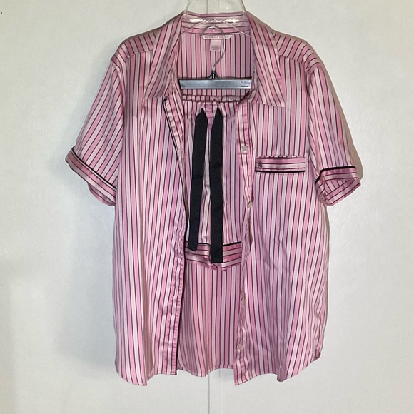 Victoria's Secret Other - Victoria's Secret Pink and Black Women’s pajama set